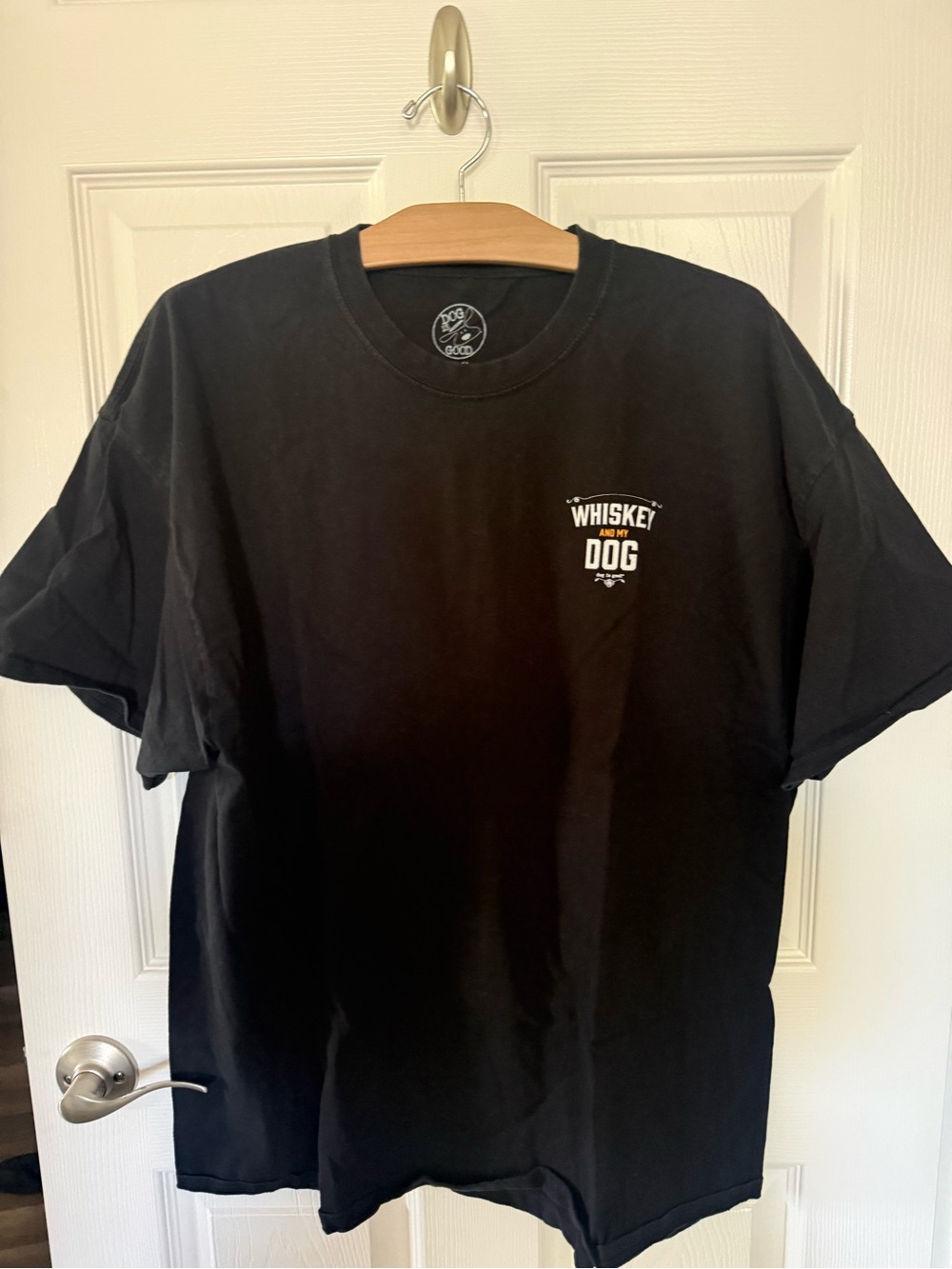 Whiskey and My Dog Black Men's Graphic T-Shirt